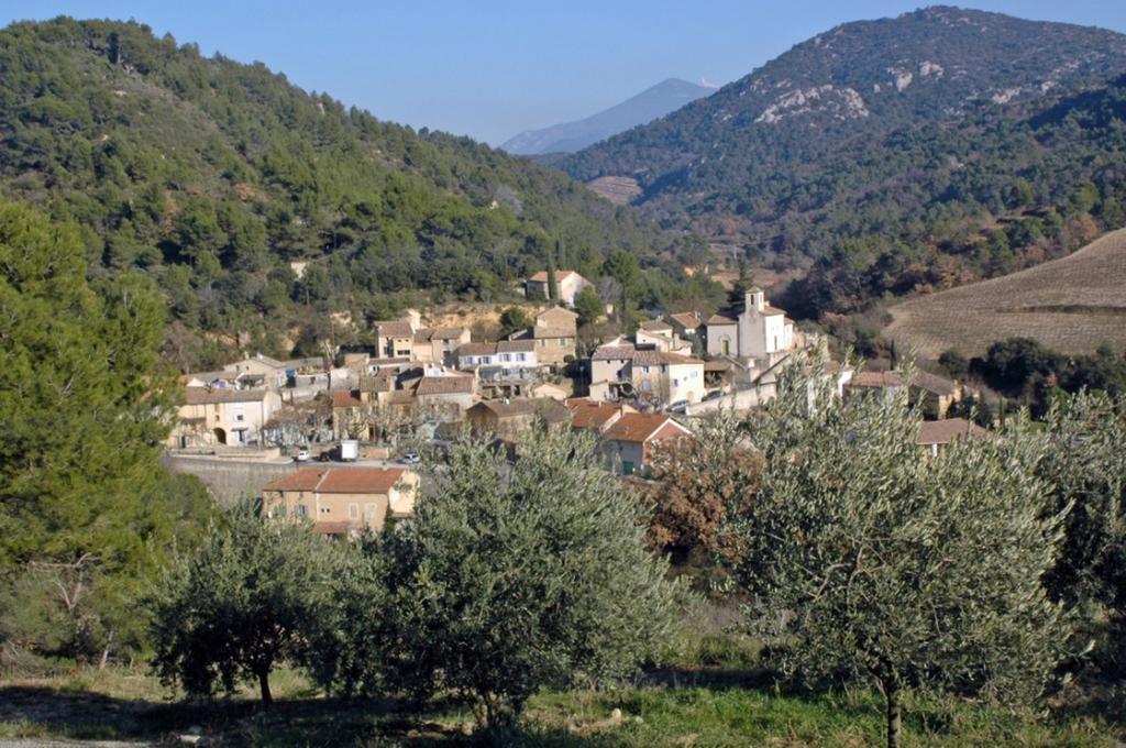 Le Mas De L'Amandier Saint-Saturnin-les-Avignon ภายนอก รูปภาพ