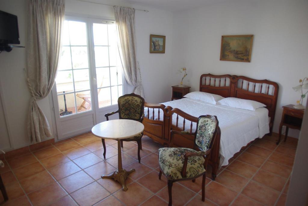 Le Mas De L'Amandier Saint-Saturnin-les-Avignon ห้อง รูปภาพ